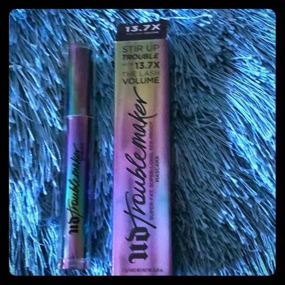 SOLD🔴🔴Urban decay trouble maker mascara - Picture 1 of 3